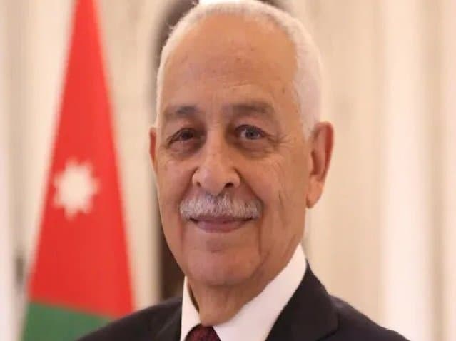 العيسوي "حطّم أرقاماً قياسية".. بـ"باب مفتوح" في الليل والنهار