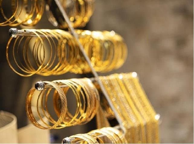 93.20 دينارا للغرام أسعار الذهب