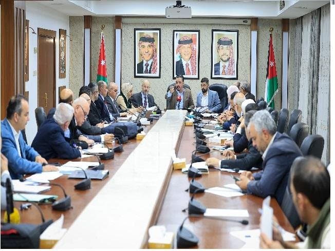 "العمل النيابية" تدرس معدل الضمان تمهيداً لحوارات موسعة