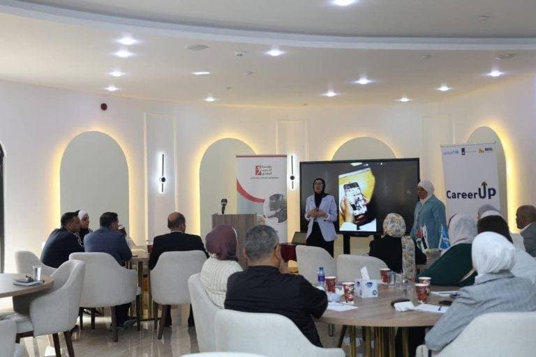 اليونيسف ومركز تطوير الأعمال والتدريب المهني يطلقون برنامجًا لتمكين الشباب مهنيًا