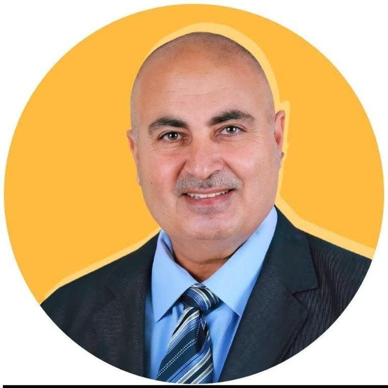 المربي الفاضل الصحفي الانيق والكاتب المبدع محمد الطراونه سر وعين الله ترعاكم