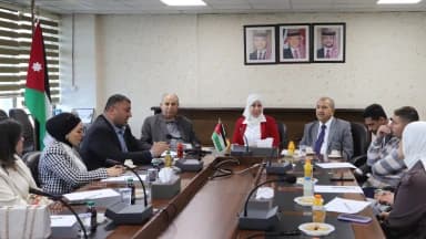 طلبة إعلام جدارا يطلعون على آليات العمل الإخباري في بترا