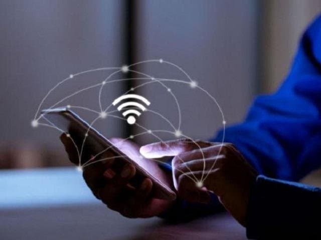 الجمارك تحذر من شبكات Wi-Fi العامة