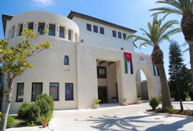 الحكومة تعلن عن توفر شاغر وظيفي براتب 3100 دينار