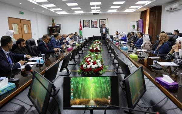 سفير الاتحاد الأوروبي يزور جامعة عجلون الوطنية ويشيد بمخرجات مشروع «بركة» في دعم الاستدامة والعمل المناخي