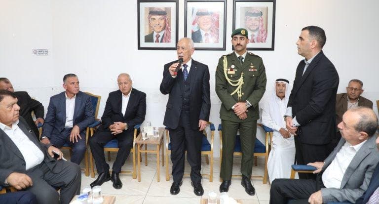 مندوبا عن الملك وولي العهد.. العيسوي يعزي الروابدة والعدوان والرواشدة