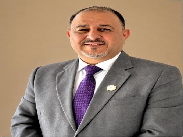 حكومة تسمع وتُصحّح في الإجازة بلا راتب