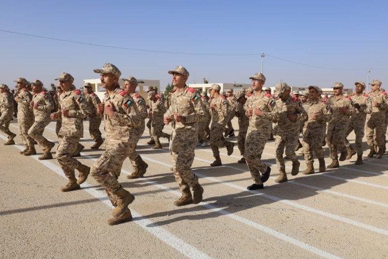 دعوة المكلفين بخدمة العلم (الدفعة الثالثة) إلى مراجعة منصة خدمة العلم