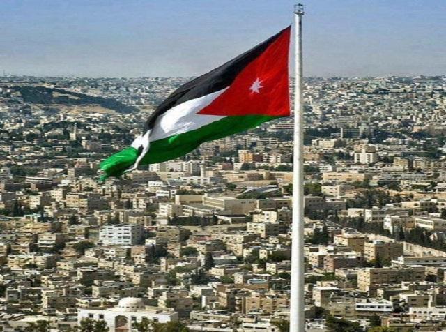 أردنيون يتفاعلون مع وسم الاستقلال: نحن السيف والبارود