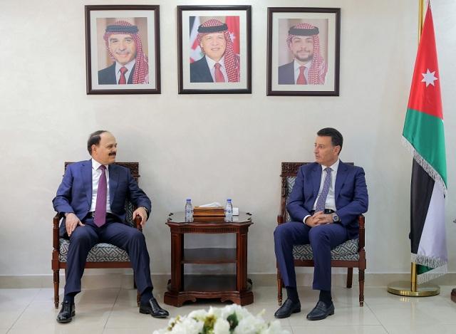 الصفدي: الأردن ينظر بأهمية إلى دور العراق المحوري في المنطقة