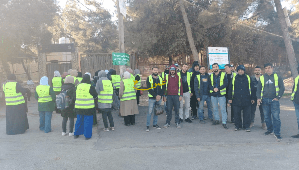 عمال مشروع محمية الغزلان في جرش يعتصمون للمطالبة بأجورهم