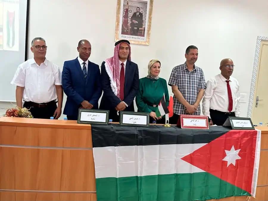 الصحفي علي فريحات يهنئ الزميل محمد نور الكردي بمناسبة نيله درجة الدكتوراه