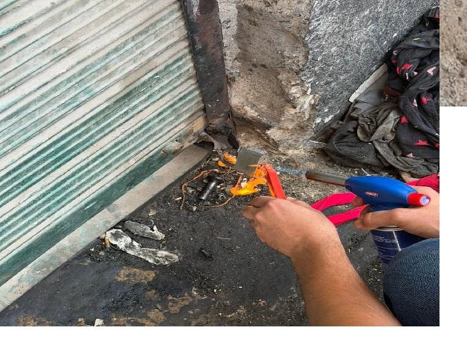 بلدية كفرنجه تغلق 20 محلًا تجاريًا غير مرخص