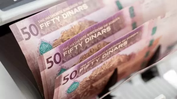 النواب يقر غرامة تصل إلى ألف دينار على الحرفيين المخالفين